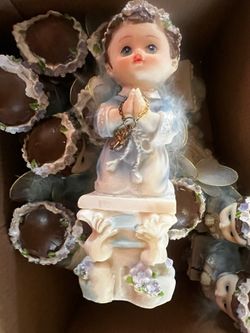 11 Little Angels With The Rosary And Their Hands