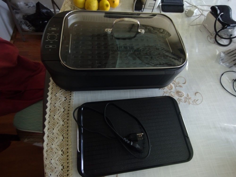 Indoor Grill Smokeless Almost New