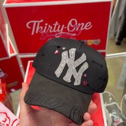 NY Valentines Thirty One Hat (original) 