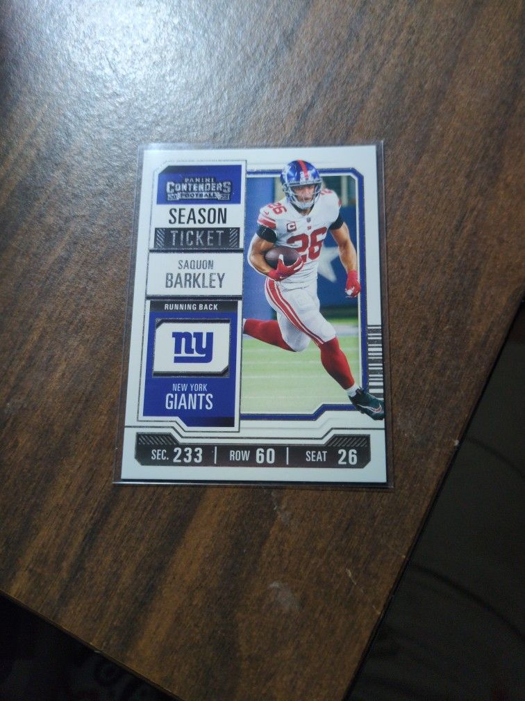 SAQUON BARKLEY FOOTBALL CARD.