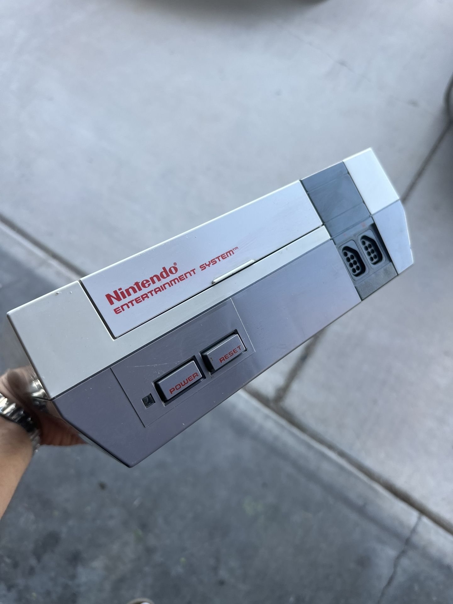 Nintendo NES Entertainment System Console