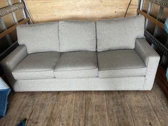 Leah Queen sleeper sofa