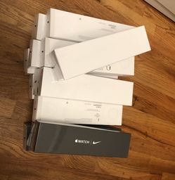 Brandnew Apple Watch series 5 44mm GPS