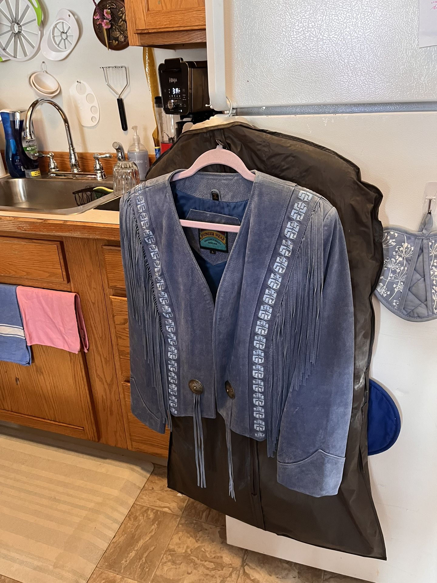 PIONEER WEAR LEATHER SHRUG