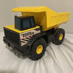 Tonka Toy Dump Truck 