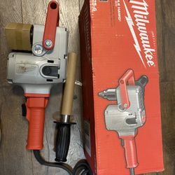 ilwaukee 7.5 Amp 1/2 in. Hole Hawg Heavy-Duty Corded Drill