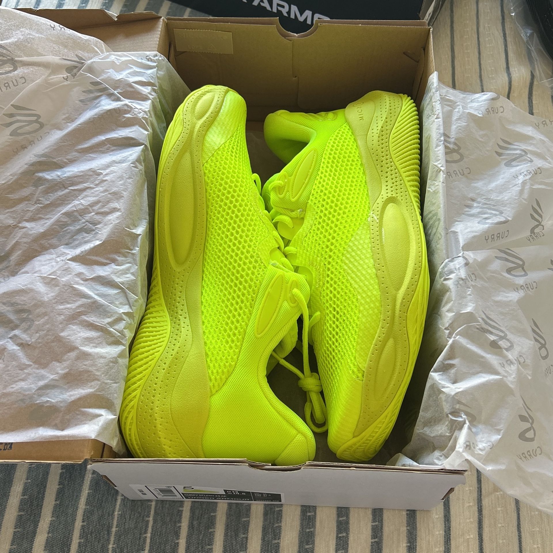 Under Armor Curry Basketball Shoe Size 13