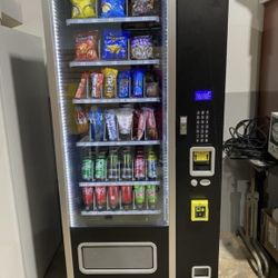 Combo Vending Machine With CC reader