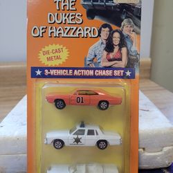 ERTL1997 The Dukes of Hazzard Die-Cast Metal 3Vehicle Action Set The General Lee