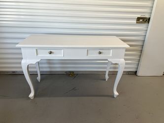 Beautiful wood desk terrible paint job