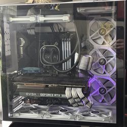 Gaming PC & Monitors