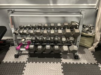 Dumbbell Set With rack.