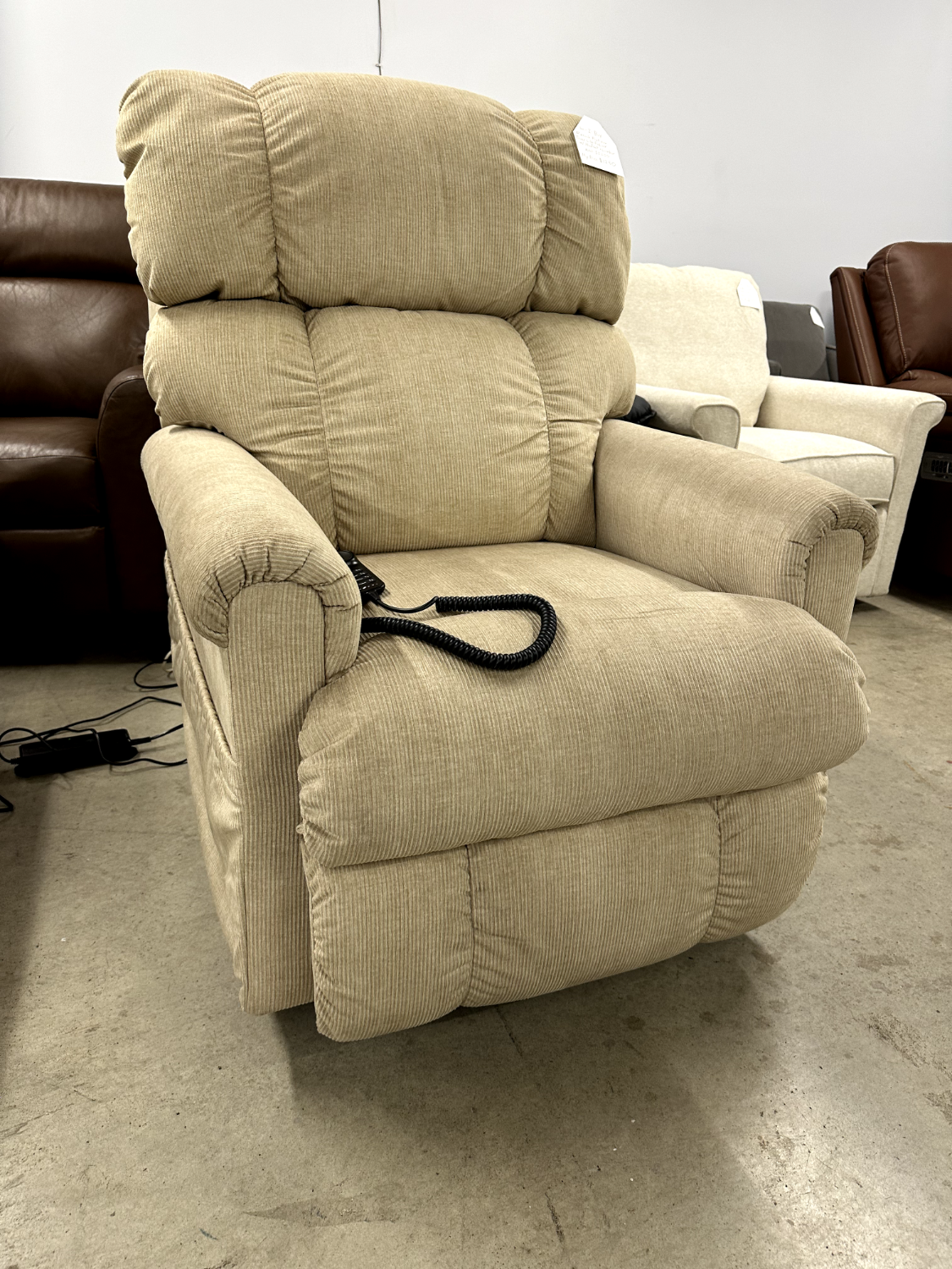 La-Z-Boy Pinnacle Power Lift Recliner w/ Lumbar and Headrest - Delivery and Financing Available!