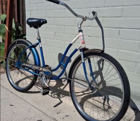 AMC, roadmaster, (vintage) beach cruiser... bicycle, 26' tires