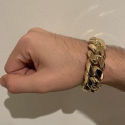 Bracelet 24MM Cuban Link 14k Gold Plated Doesn't Loses Color 