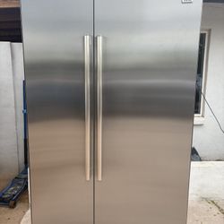 Viking 48 Built In Fridge Works Perfect In Good Condition