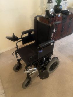 Electric Chair With Lift For Vehicle