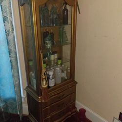 Cabinet Golden