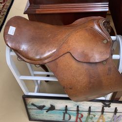 Saddle 