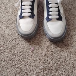 Alexander McQueens Size 11