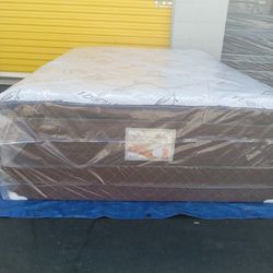 Brand New Queen Size Pillowtop Mattress Included Box Spring Free Delivery 