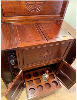 Rosewood Chinese bar