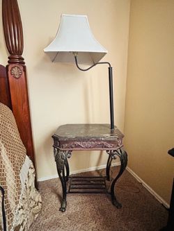 Night Stand with Lamp
