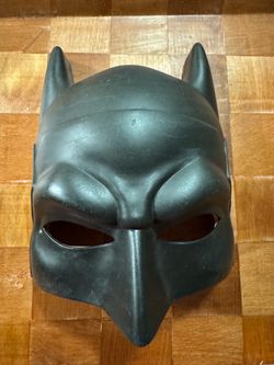 KID's BATMAN DC COMICS PLASTIC MASK.