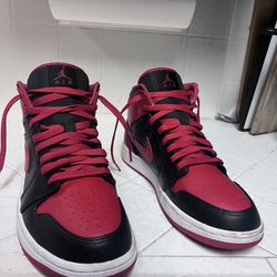 Jordan 1 Black And Red also Free Crease Protectors 