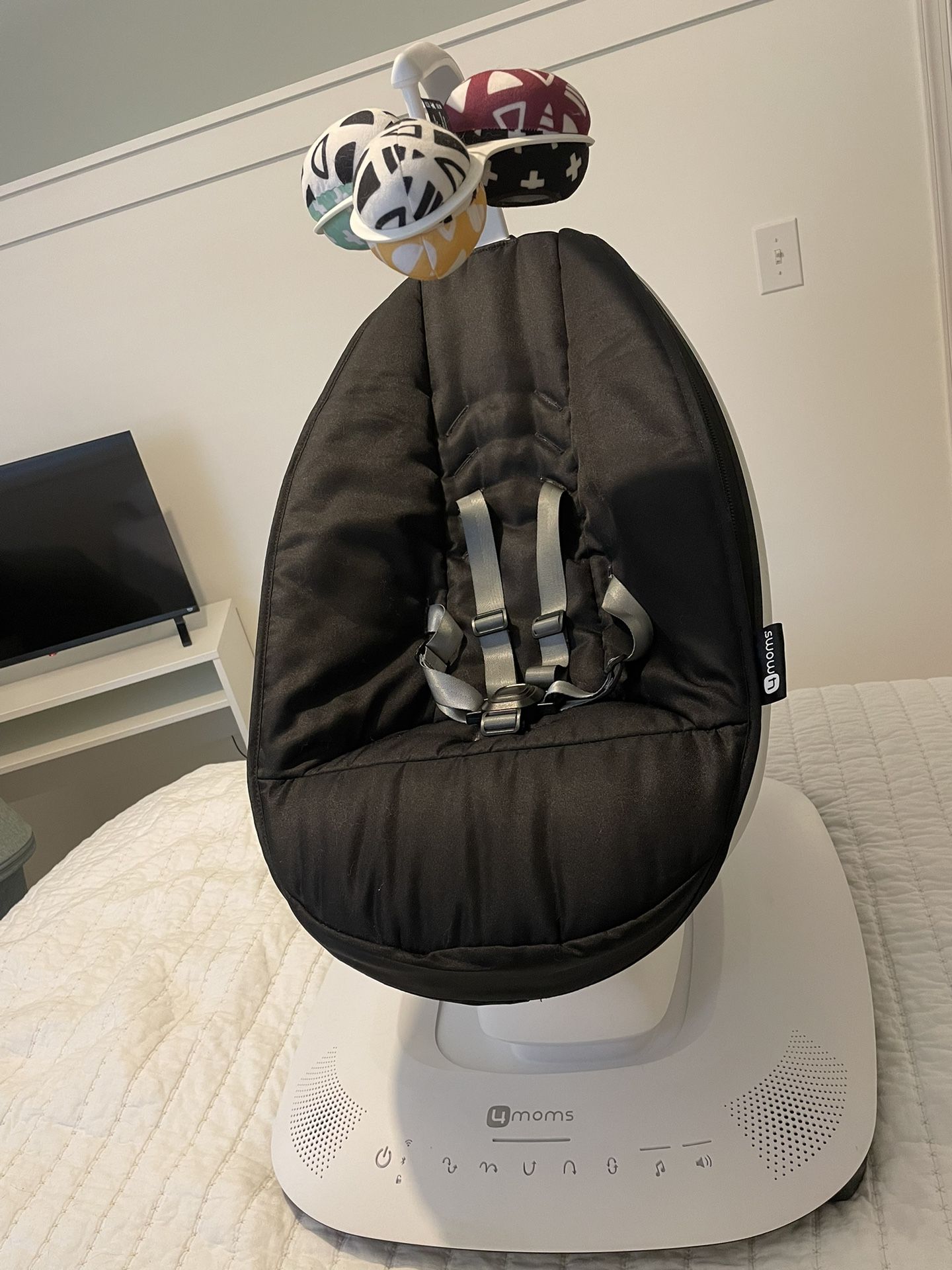 4moms mamaRoo Smart Baby Swing