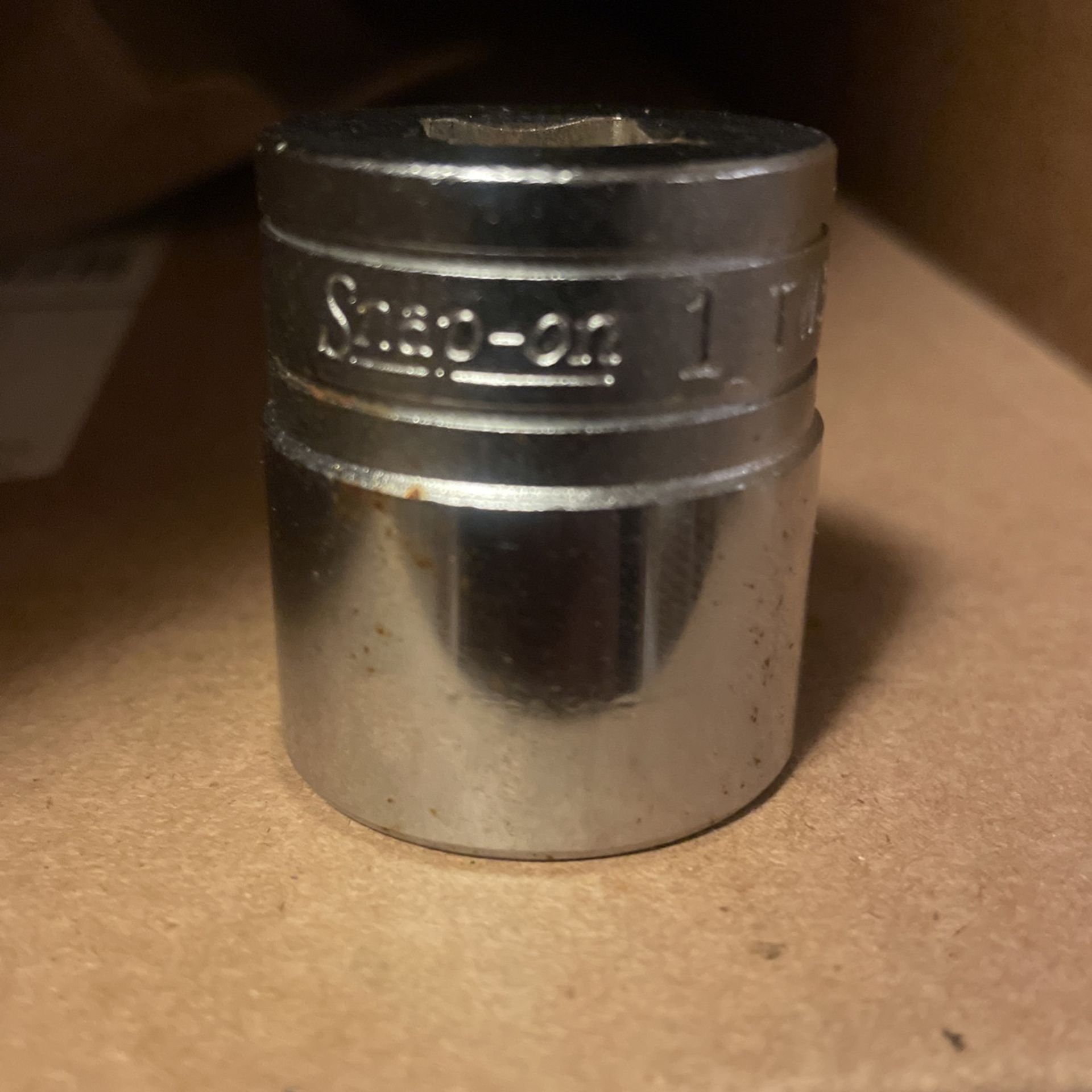 SNAP ON TOOLS USA # TW321 1/2 " DRIVE 6 POINT SAE 1" CHROME SOCKET