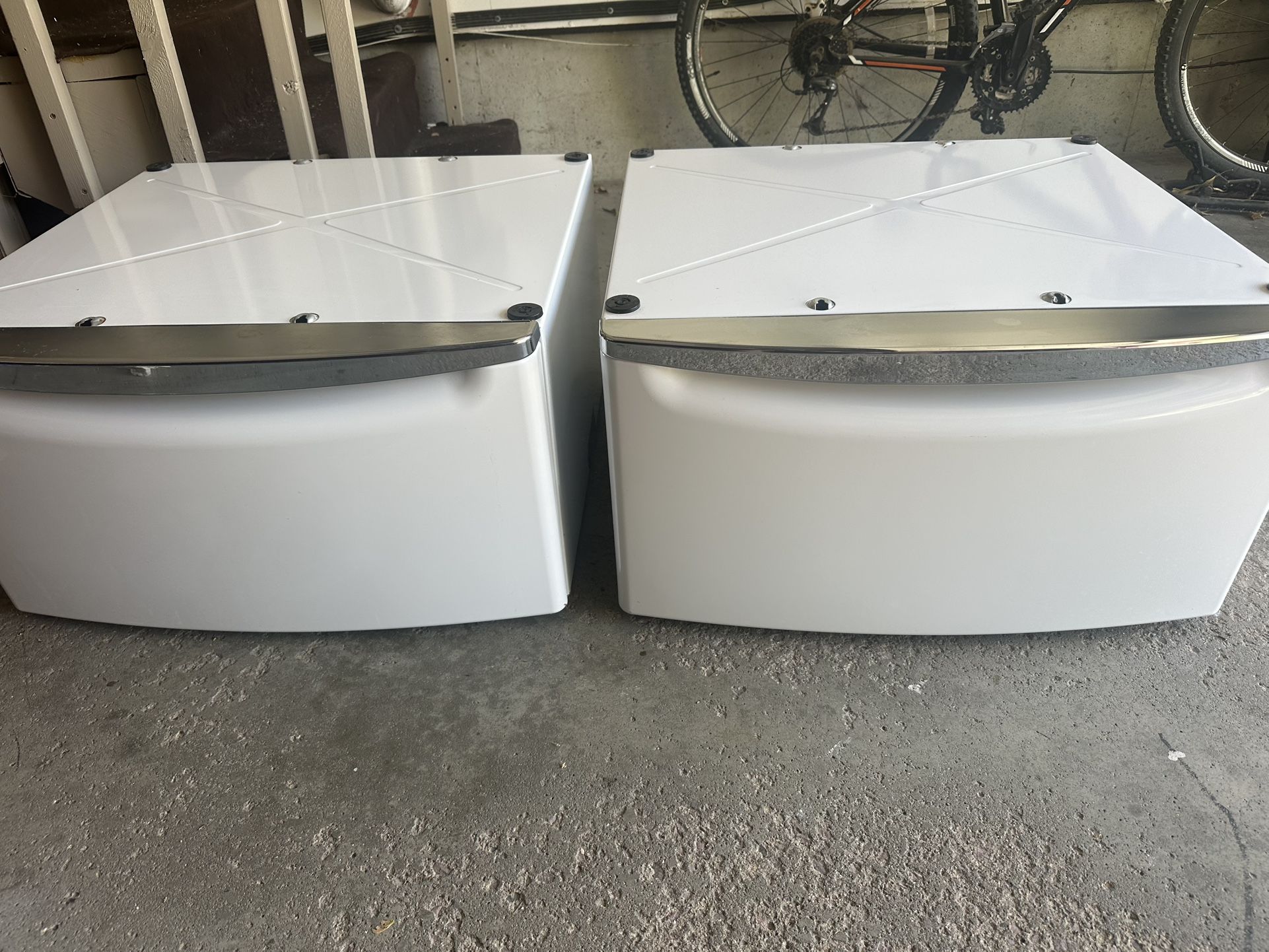 Washer Dryer Pedestals