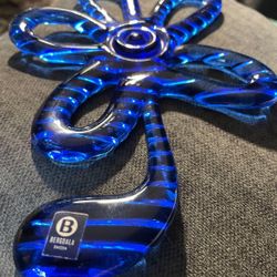 Bergdala (has sticker on it still )Sweden beautiful Cobalt Blue Art Glass Flower 🦋🪻🦋🦋🪻🦋🪻Paperweight Wall Hanging Ornament / Sun 🌞 catcher  Ot 