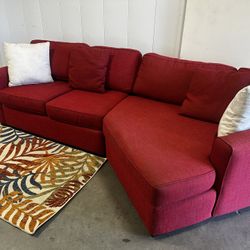 RED SECTIONAL COUCH W/ FREE DELIVERY 