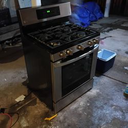 5 Burner Almost New LG Gas Stove 