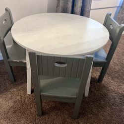 Kids Table & 3 Chairs