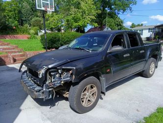 2007 Mitsubishi Raider