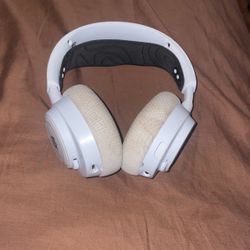 Wireless USB-C gaming Headset