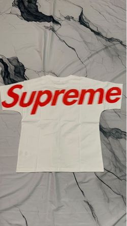 SUPREME TEE SIZE SMALL AVAILABLE