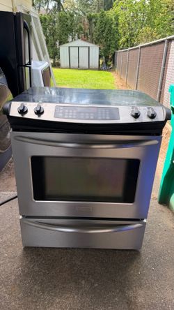 Frigidaire stove works perfectly except the oven does not work🔥