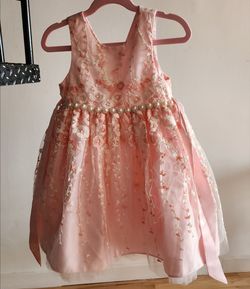 LIKE NEW GIRLS DRESS size 4