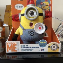 Minions Despicable Me Talking Fire Alarm Flashing Lights Plush Megaphone BeeDoo