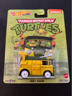 Hot Wheels Premium Teenage Mutant Ninja Turtles Party Wagon Nickelodeon New