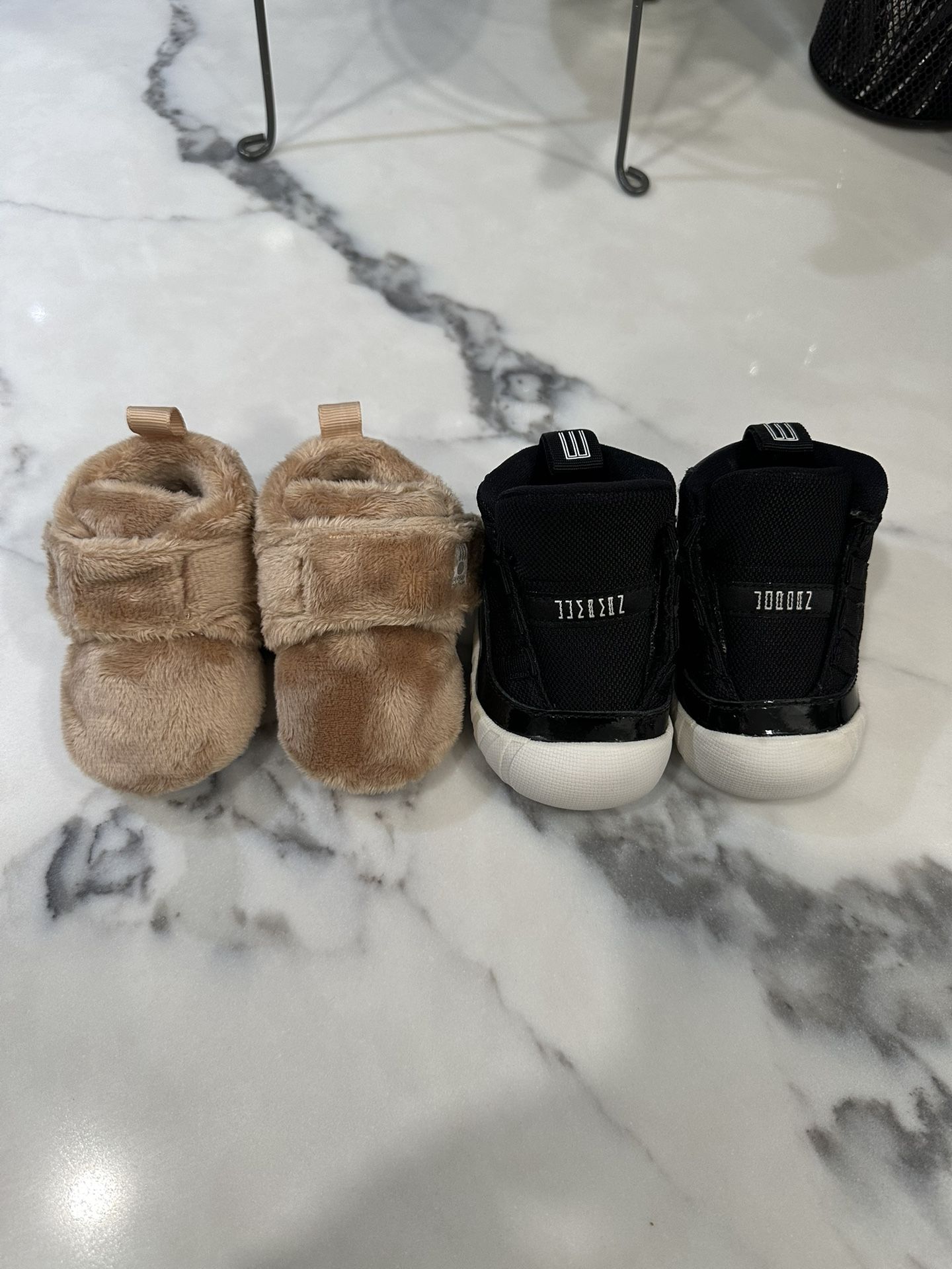 Jordan 11 Crib Bootie Black And White & Bearpaw