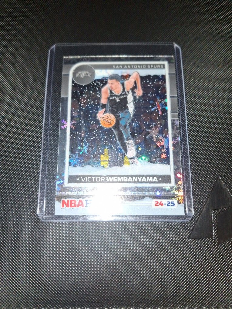 2024-25 Panini NBA Hoops Winter Holo Prizm *Victor Wembanyama*