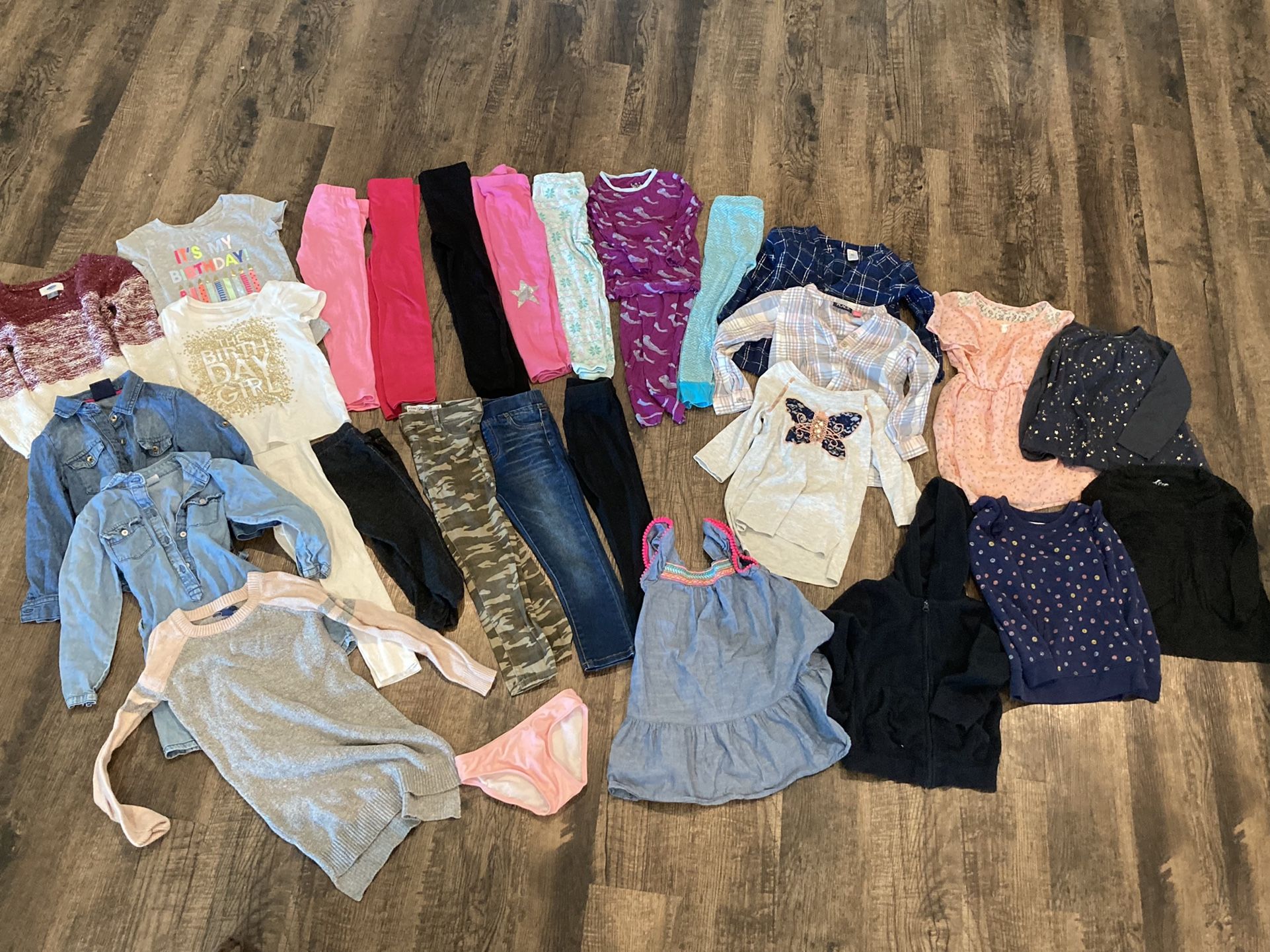 Size 4T Girls Clothing Lot