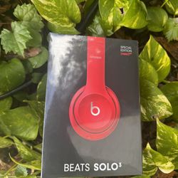 Brand New Beats Solo 3