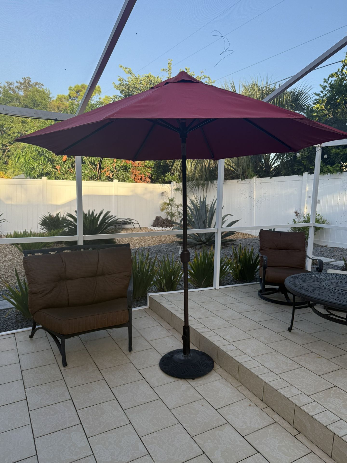 Patio Umbrella - Elizabeth - Sunbrella - Base Included