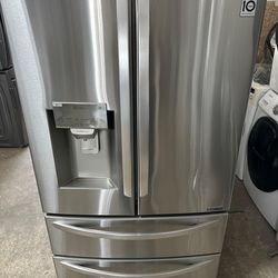 ❤️⛩️LG refrigerator stainless steel like new⛩️❤️
