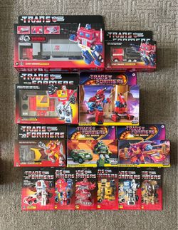 Transformers Walmart Reissue Autobots Lot Optimus Prime Blaster Bumblebee